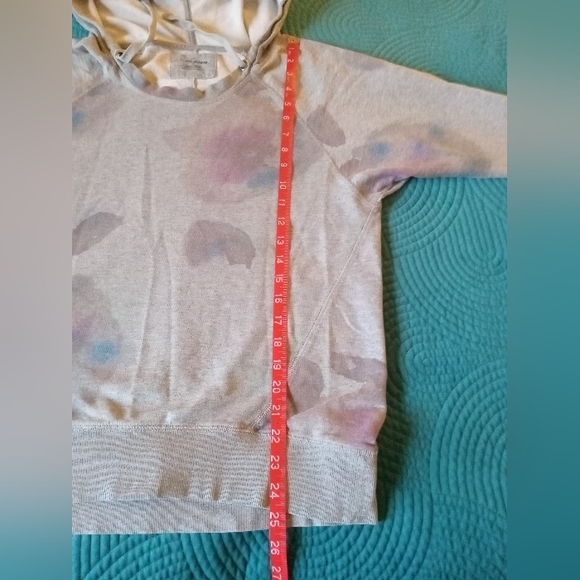 DKNY Jeans Gray and Watercolor Pattern Hoodie Sz Medium - Picture 6 of 7